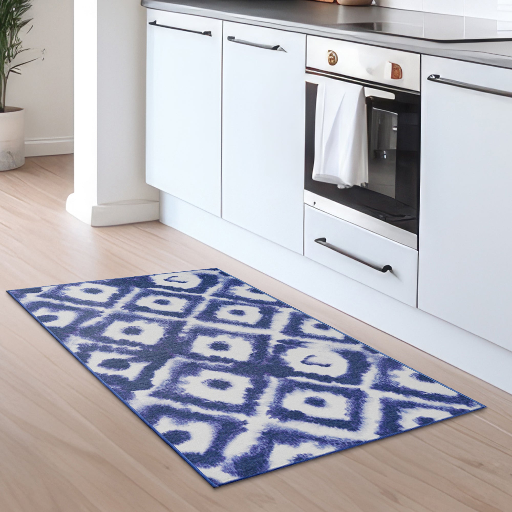 Shibori Geometric Diamond Blue Dining Room Washable Rug