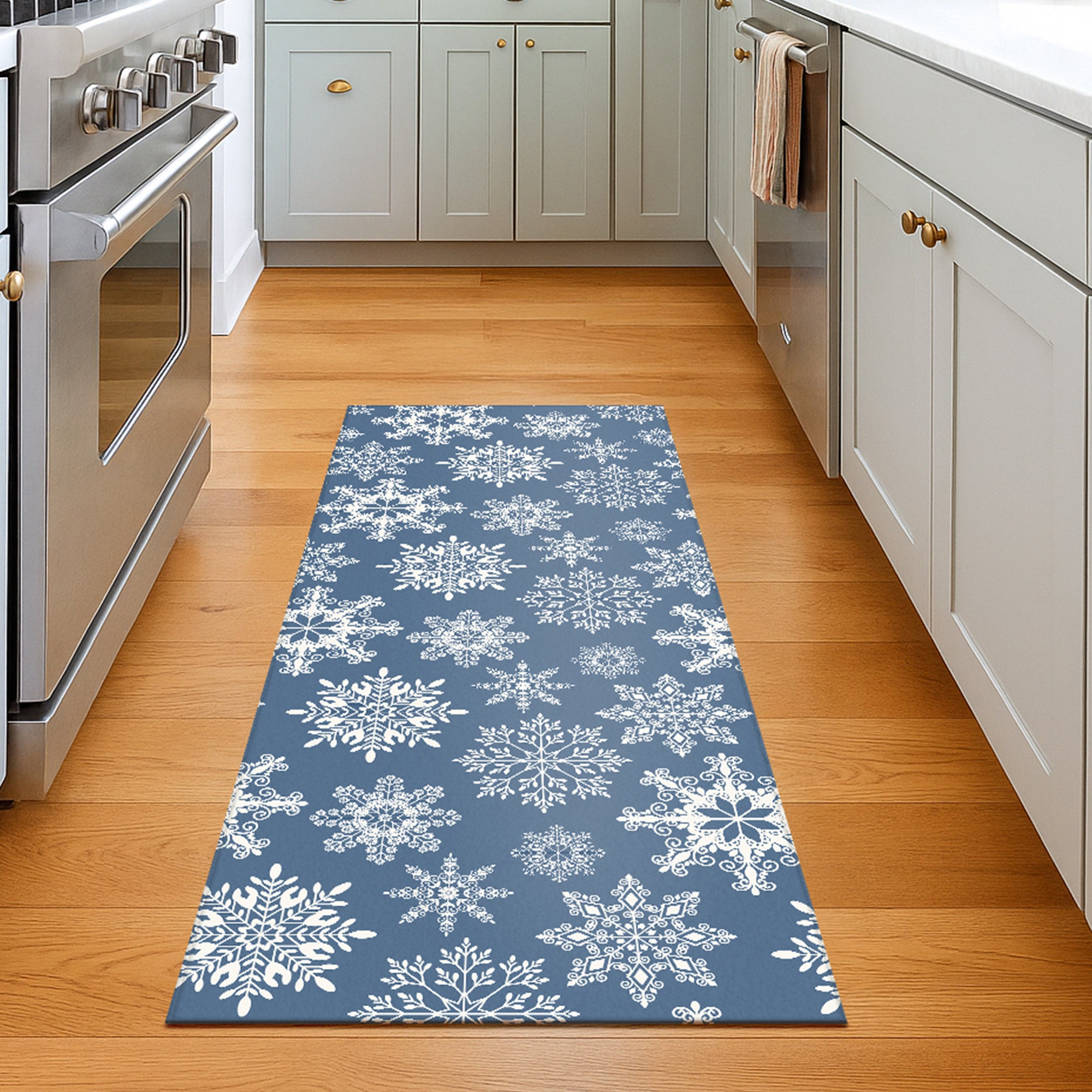 Holiday Winter Christmas Snowflakes Blue Machine Washable Rug