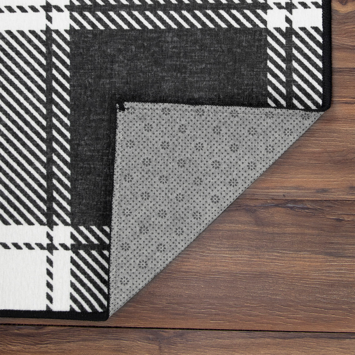 Buffalo Plaid Black and White Washable Rug