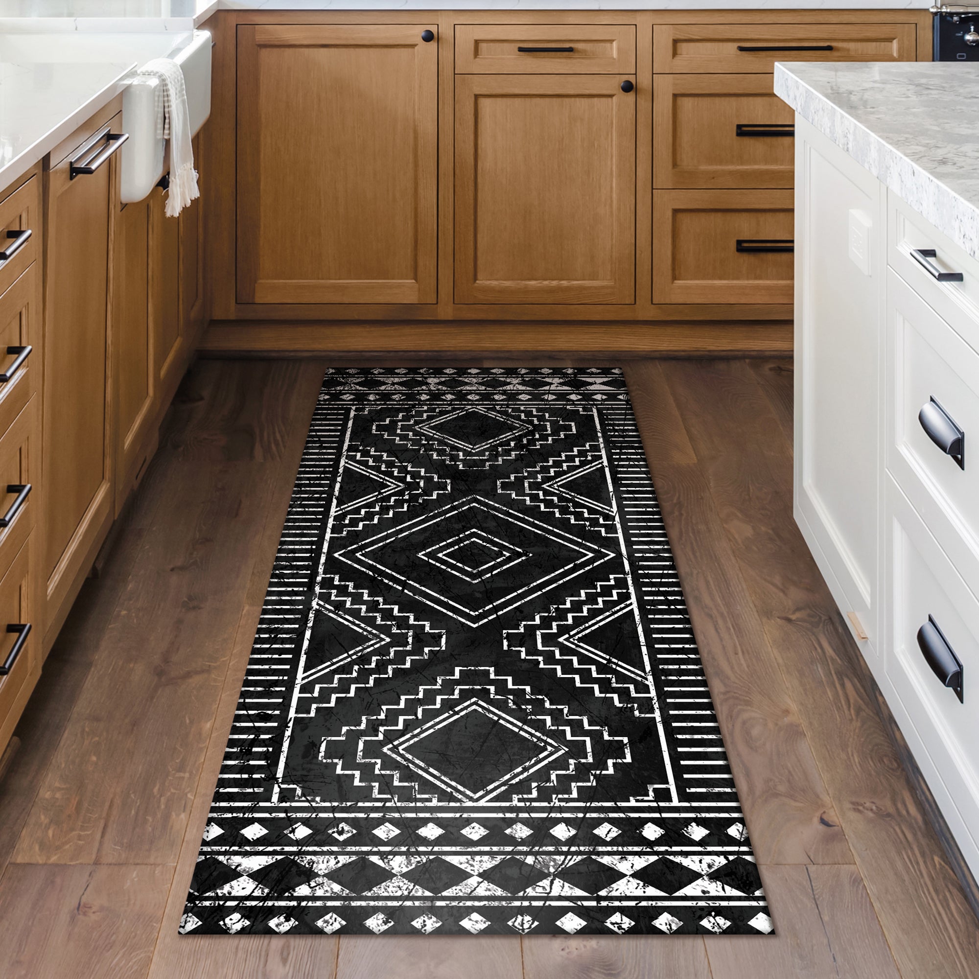 Capri Triangle Black White Machine Washable Rug
