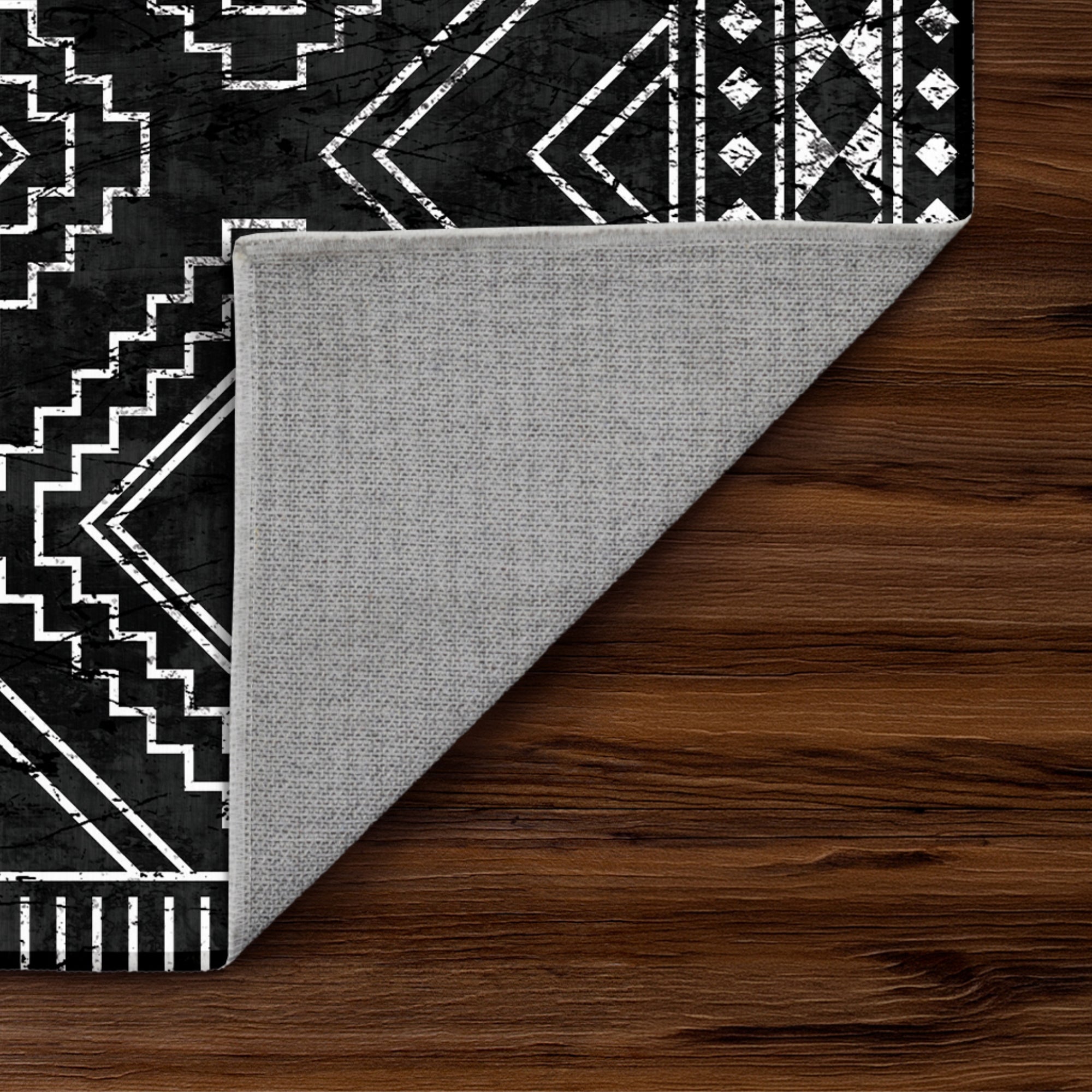 Capri Triangle Black White Machine Washable Rug