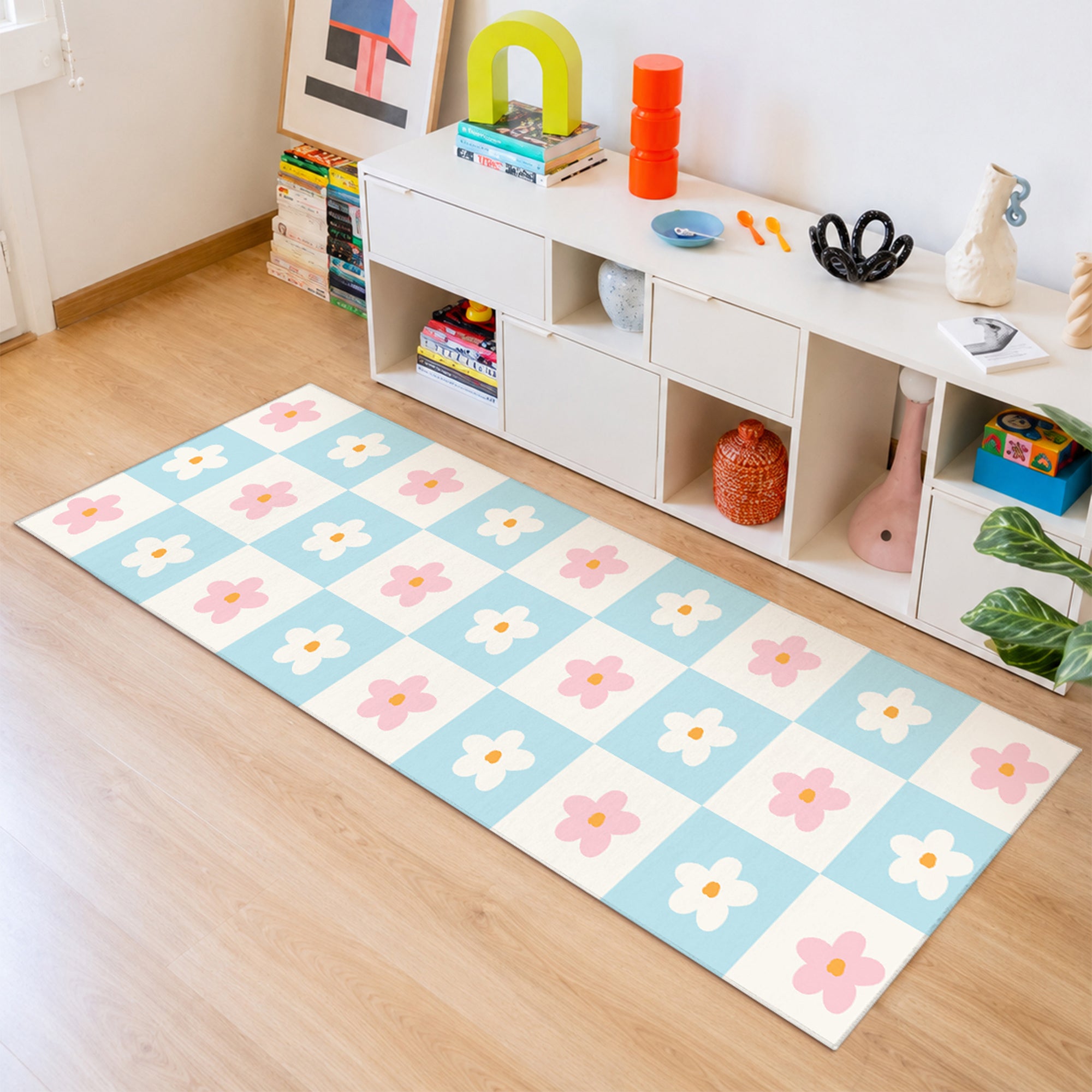 Checkered Daisies Machine Washable Rug
