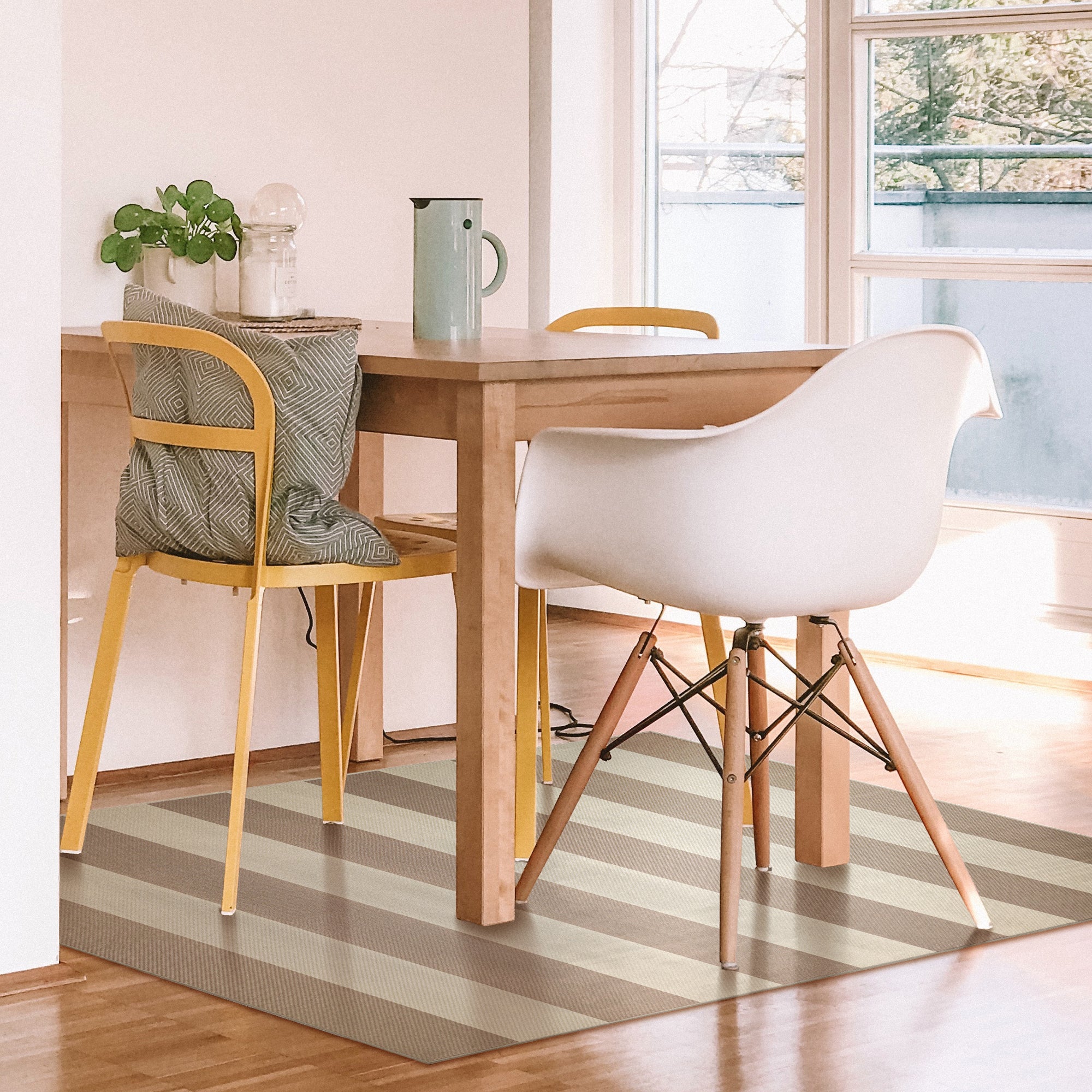 Jute Anika Striped Dining Room Washble Rug 5'x7'