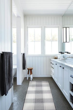 Buffalo Plaid Grey and White Washable Rug